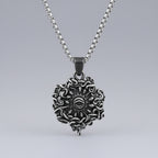 Gaze Necklace